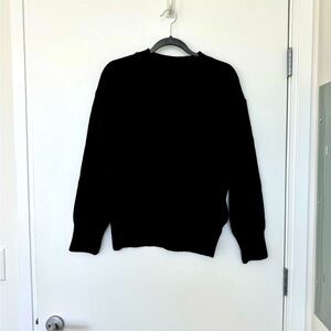 Black Commense crew neck sweater